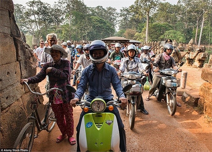 Hai hung canh tac duong vao gio cao diem tren the gioi-Hinh-5